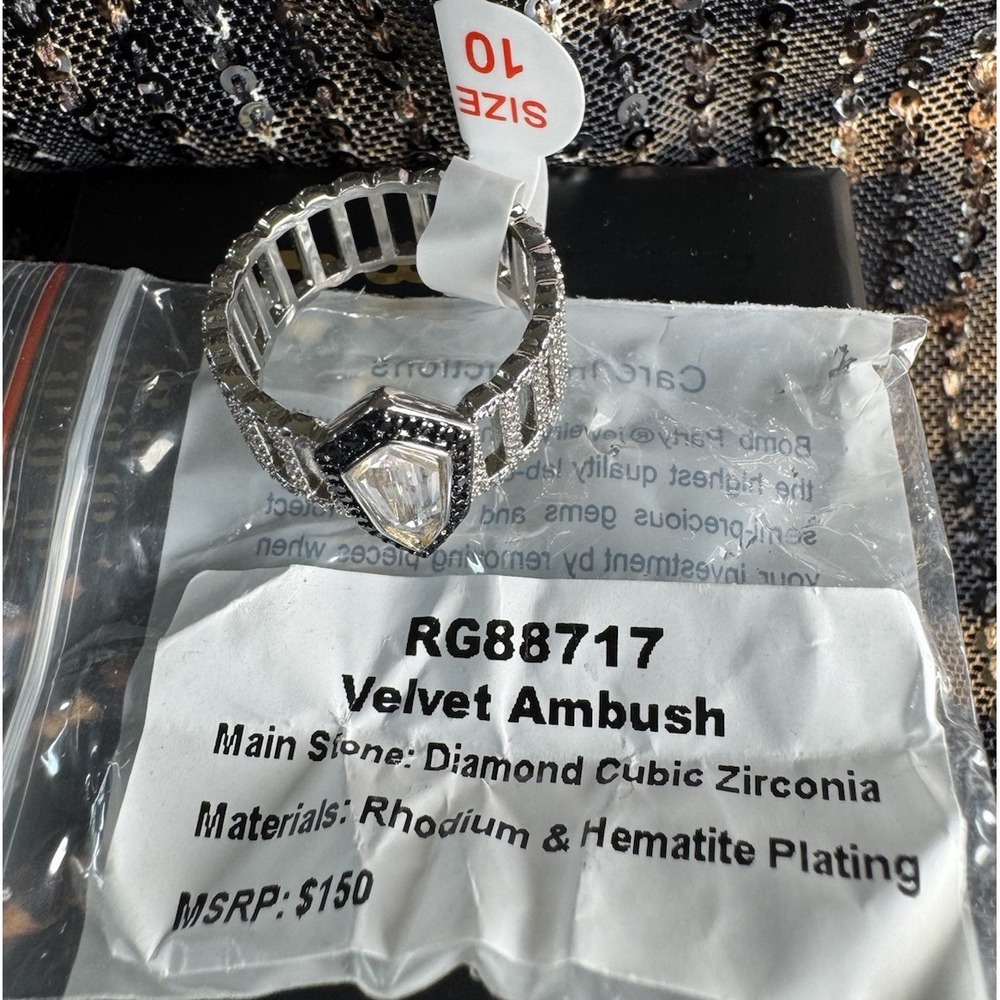 Size 10 Bomb Party Untamed Ring - RG88717 - Velvet Ambush On Rhodium/hematite - Picture 4 of 4